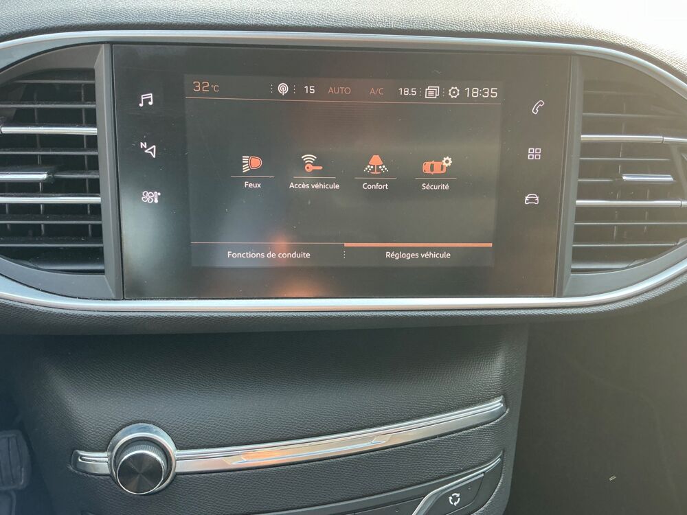 308 GENERATION-II 1.5 BLUEHDI 130 CH ACTIVE PACK START-STOP / CA 2019 occasion 17000 La Rochelle
