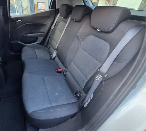 Clio 1.6 E-TECH 140 CH 90 HYBRID FULL-HYBRID LIMITED BVA + CAMERA 2022 occasion 97410 Saint-Pierre