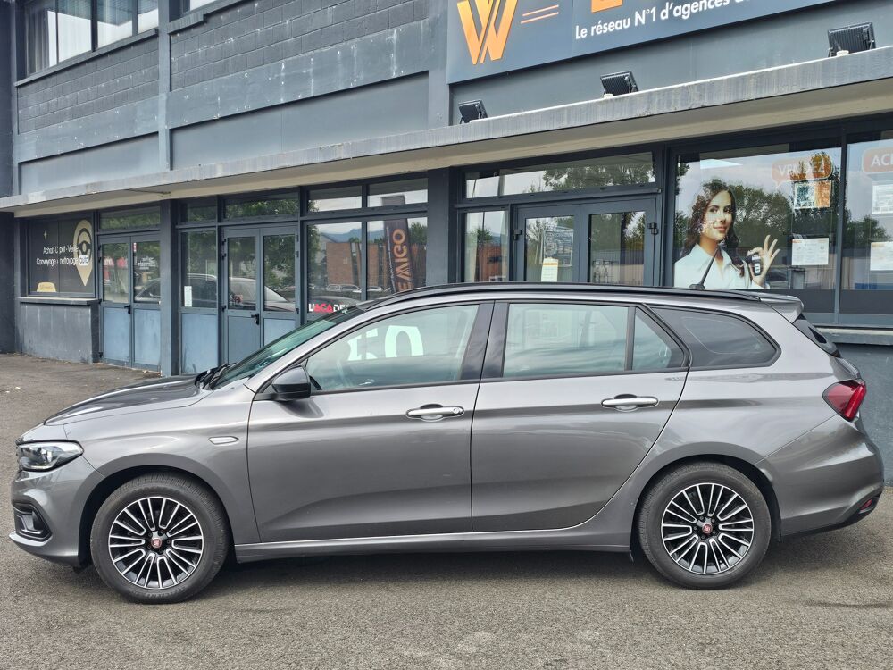 Tipo SW 1.6 MJT 130CH-LIFE BUSINESS-CARPLAY-DISTRIBUTION FAITE 2021 occasion 26000 Valence