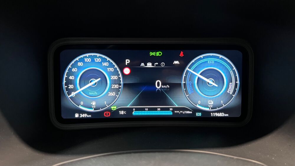 Kona CREATIVE 1.6 GDI 141cH HYBRID BVA - 1&Egrave;RE MAIN - CAM&Eacute;RA DE RE 2022 occasion 33610 Cestas