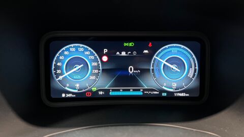 Kona CREATIVE 1.6 GDI 141cH HYBRID BVA - 1&Egrave;RE MAIN - CAM&Eacute;RA DE RE 2022 occasion 33610 Cestas
