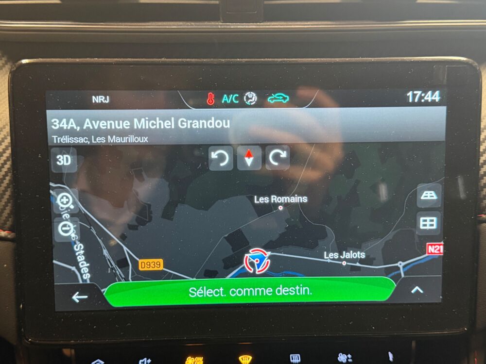 MG.ZS 1.5 VTI 106 Ch LUXURY ENTRETIEN CONSTRUCTEUR / 1ERE MAIN / A 2022 occasion 24750 Tr&eacute;lissac