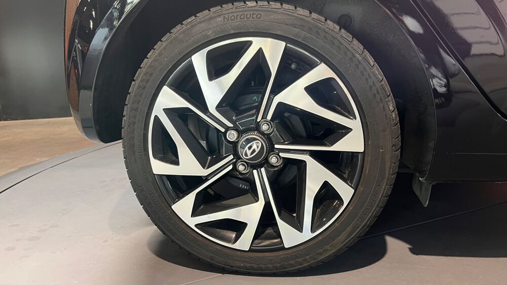 i10 1.2 85ch N-LINE - REGULATEUR DE VITESSE - CAMERA DE RECUL - 2021 occasion 33610 Cestas