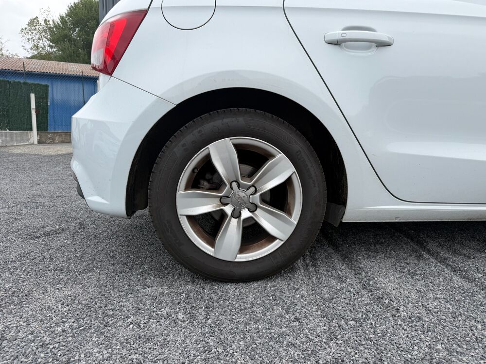 A1 1.6 TDI 116ch Business line 5 Portes S tronic 7 BVA / Toit O 2017 occasion 64122 Urrugne