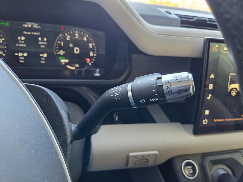 Defender 110 2.0 P400E 404H 300 PHEV HYBRID 19.2KWH X-DYNAMIC 75TH LI 2021 occasion 68170 Rixheim