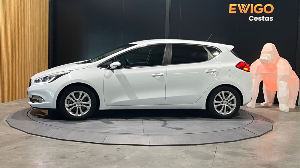 Ceed 1.6 GDI 135ch ACTIVE - REGULATEUR DE VITESSE - CLIMATISATION 2014 occasion 33610 Cestas