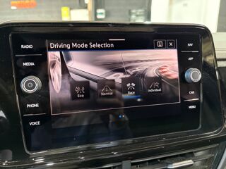 T-ROC 2.0 TSI 300 CH R 4MOTION DSG / TOIT OUVRANT / CARTE GRISE FR 2024 occasion 29000 Quimper