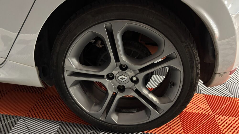 Clio 1.2 TCE 120ch GT EDC 2014 occasion 34430 Saint-Jean-de-V&eacute;das
