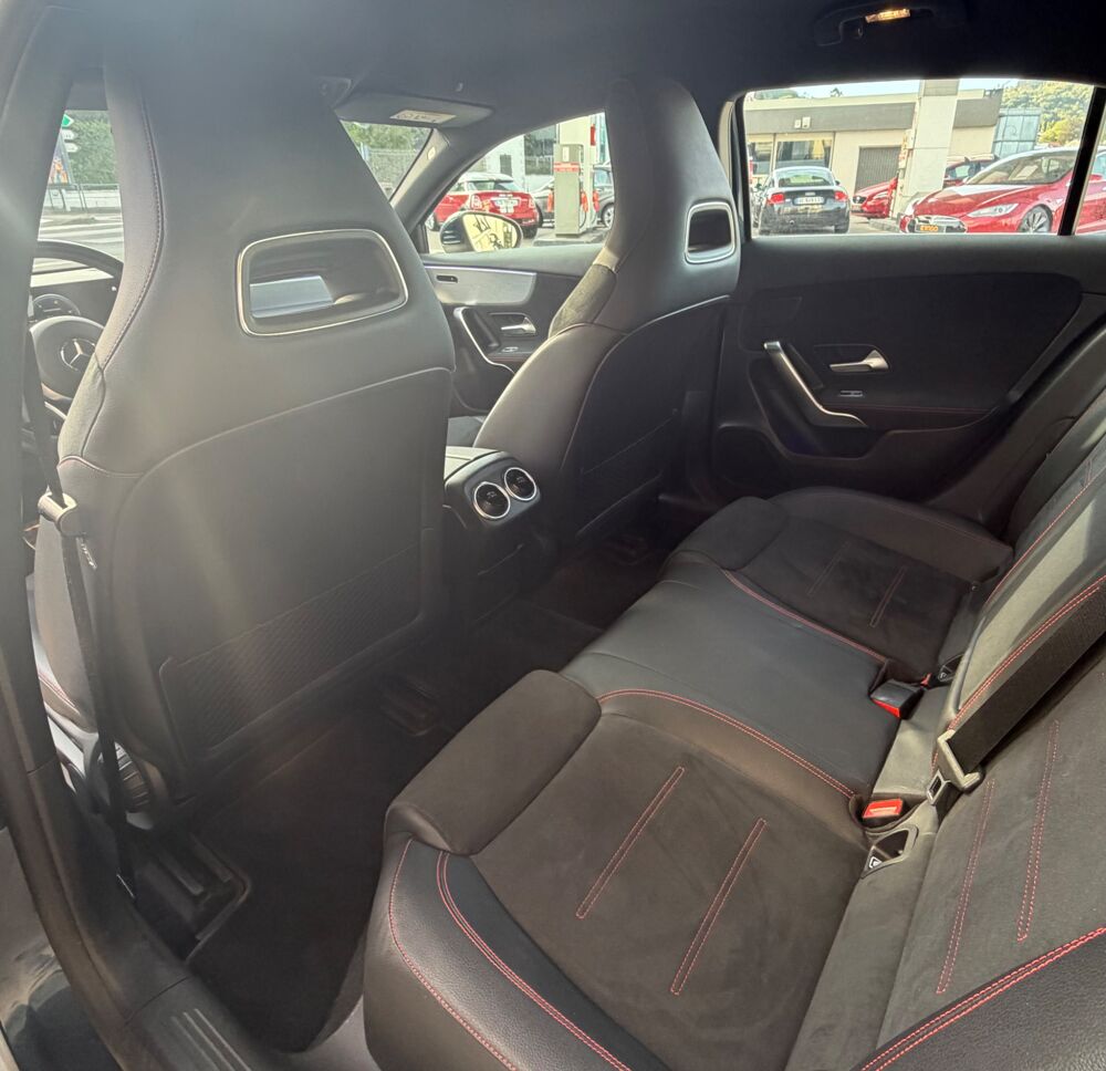 Classe A IV 200 D AMG LINE 8G-DCT + SI&Egrave;GES AV CHAUFFANTS + BURMESTER 2019 occasion 54000 Nancy