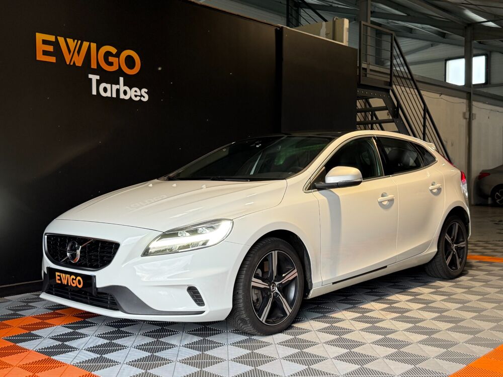 V40 D3 2.0 150 ch R-DESIGN GEARTRONIC6 2017 occasion 65290 Juillan