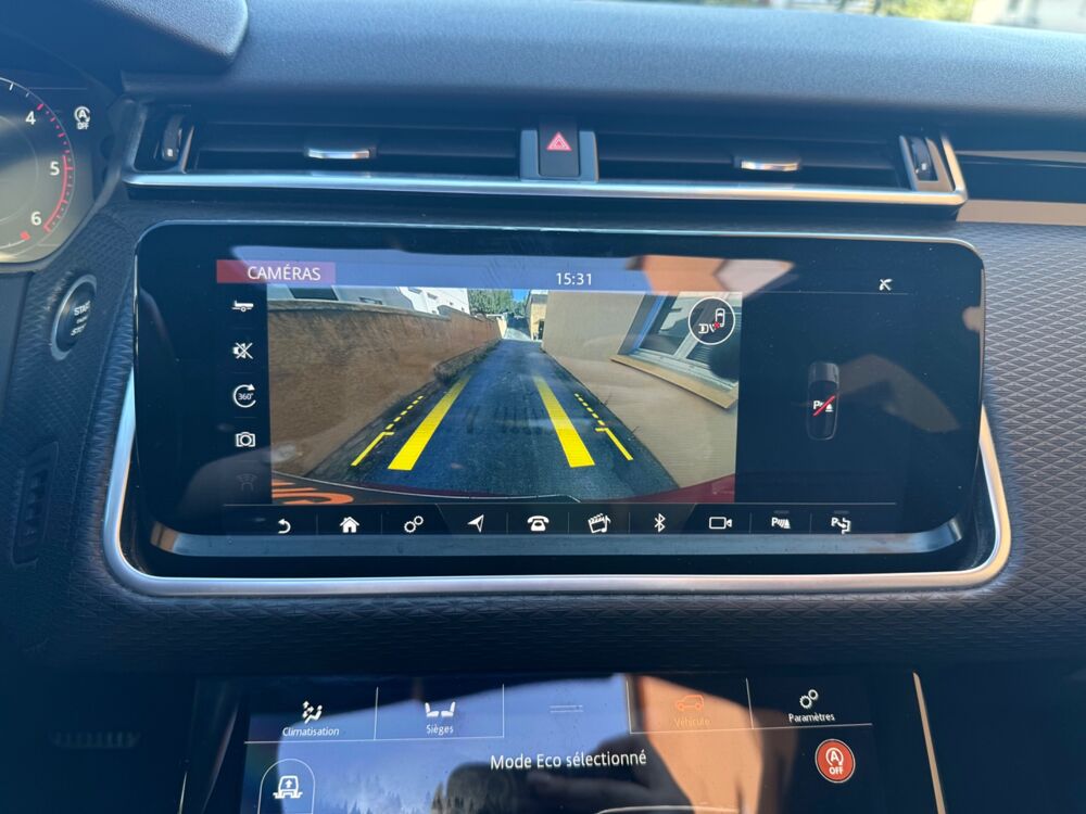 Range rover velar 3.0 D300 4WD BVA 1E MAIN SUIVI LAND ROVER CARPLAY 2017 occasion 25000 Besan&ccedil;on