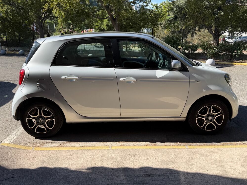 ForFour 90ch PRIME * TOIT PANORAMIQUE*CLIMATISATION 2015 occasion 13009 Marseille