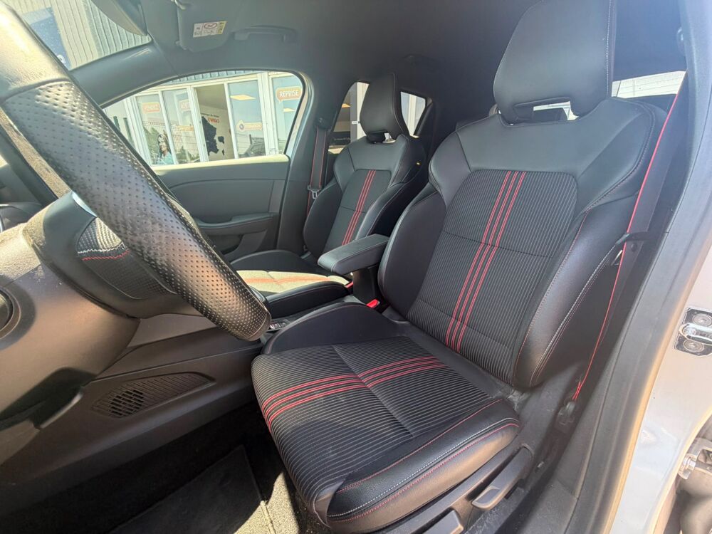 Clio 1.6 E-TECH 140 CH HYBRID RS LINE BVA - CARPLAY/ANDROID AUTO 2021 occasion 27000 &Eacute;vreux