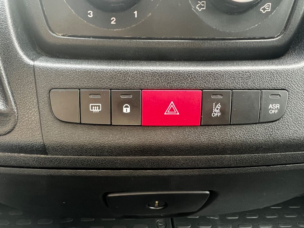 Boxer FOURGON 330 2.2 HDI 140 CH L1H1 ACTIVE START-STOP 2020 occasion 47000 Agen