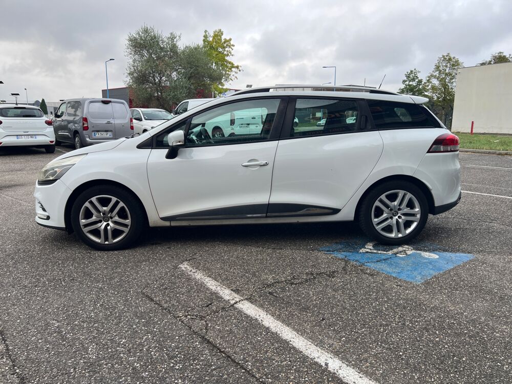 Clio ESTATE 1.5 DCI 75 CH ENERGY ZEN / DISTRIBUTION FAITE 2017 occasion 47000 Agen