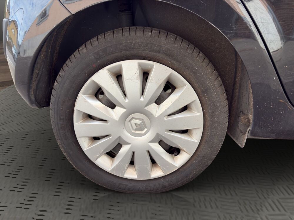 Grand Modus 1.2 75 ECO POINT-COM - CT VIERGE - ENTRETIEN RENAULT - GARAN 2011 occasion 68000 Colmar