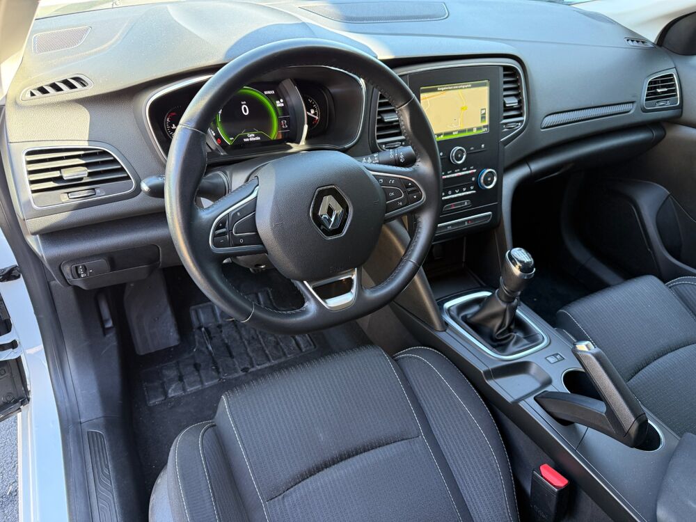 M&eacute;gane IV (4) 1.5 BLUEDCI 115 ch BUSINESS 2020 occasion 65290 Juillan