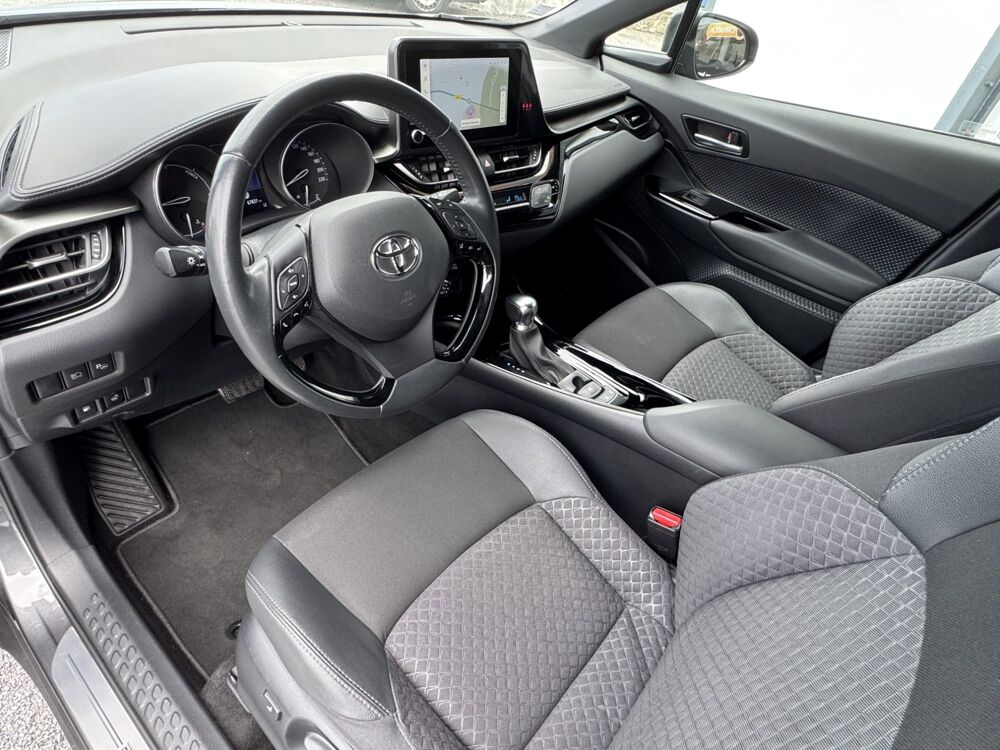C-HR 2.0 HSD 184H 150 FULL-HYBRID 1.4KWH S&eacute;rie Sp&eacute;ciale TEAM DEUT 2022 occasion 64122 Urrugne