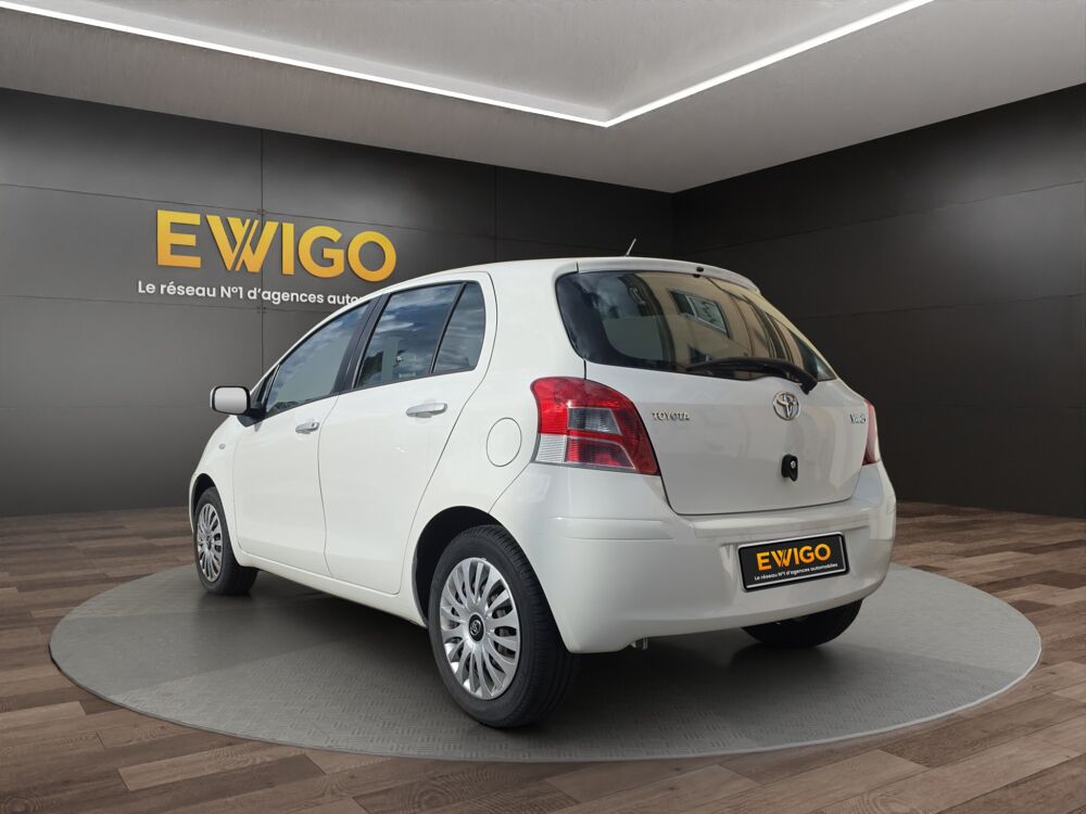 Yaris 1.0 VVTI 70 - Garantie 6 mois - 4 pneu hiver 2011 occasion 68000 Colmar