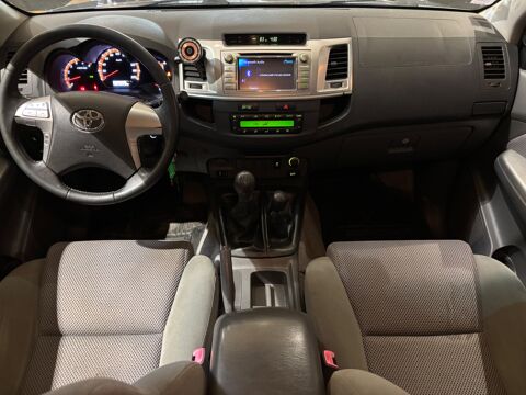 Hilux DOUBLE CABINE 2.5 D4D 145ch LEGENDE - ENTRETIEN TOYOTA 2012 occasion 81990 Puygouzon