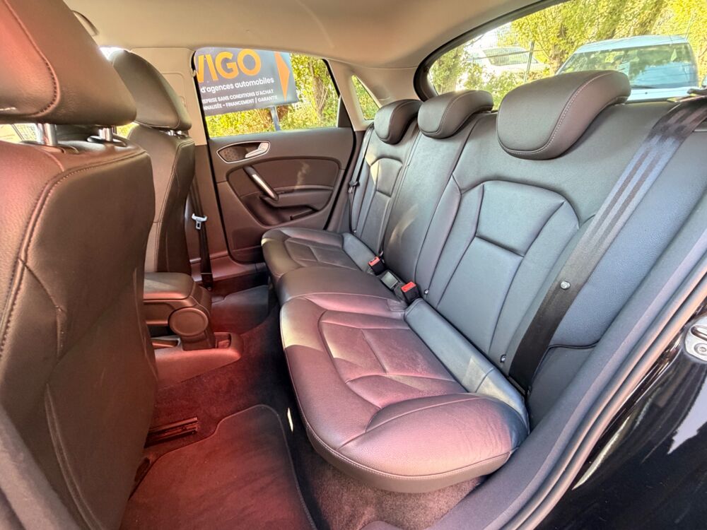A1 SPORTBACK 1.6 TDI 105Ch AMBITION LUXE - 1ERE MAIN - DISTRIBU 2014 occasion 76150 Saint-Jean-du-Cardonnay