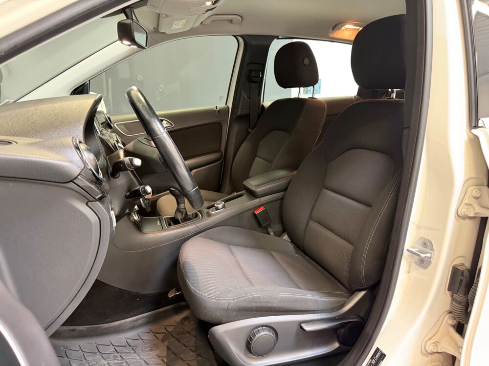 Classe B 200 CDI 136ch BUSINESS - SUIVI 100% MERCEDES 2013 occasion 37100 Tours