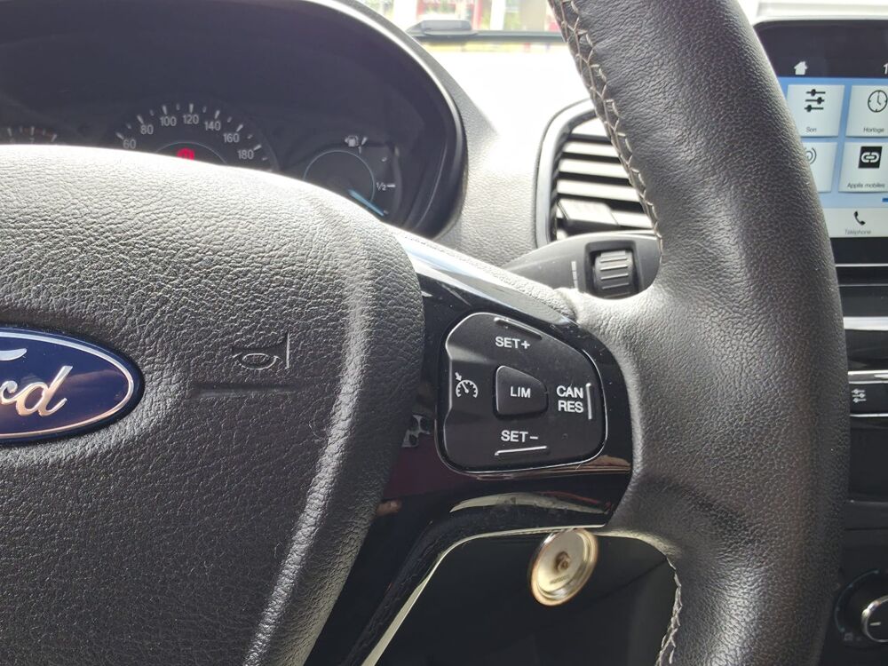 Ka 1.2 85ch ULTIMATE START-STOP / 1ERE MAIN CARPLAY AIDE AU PAR 2019 occasion 17100 Saintes