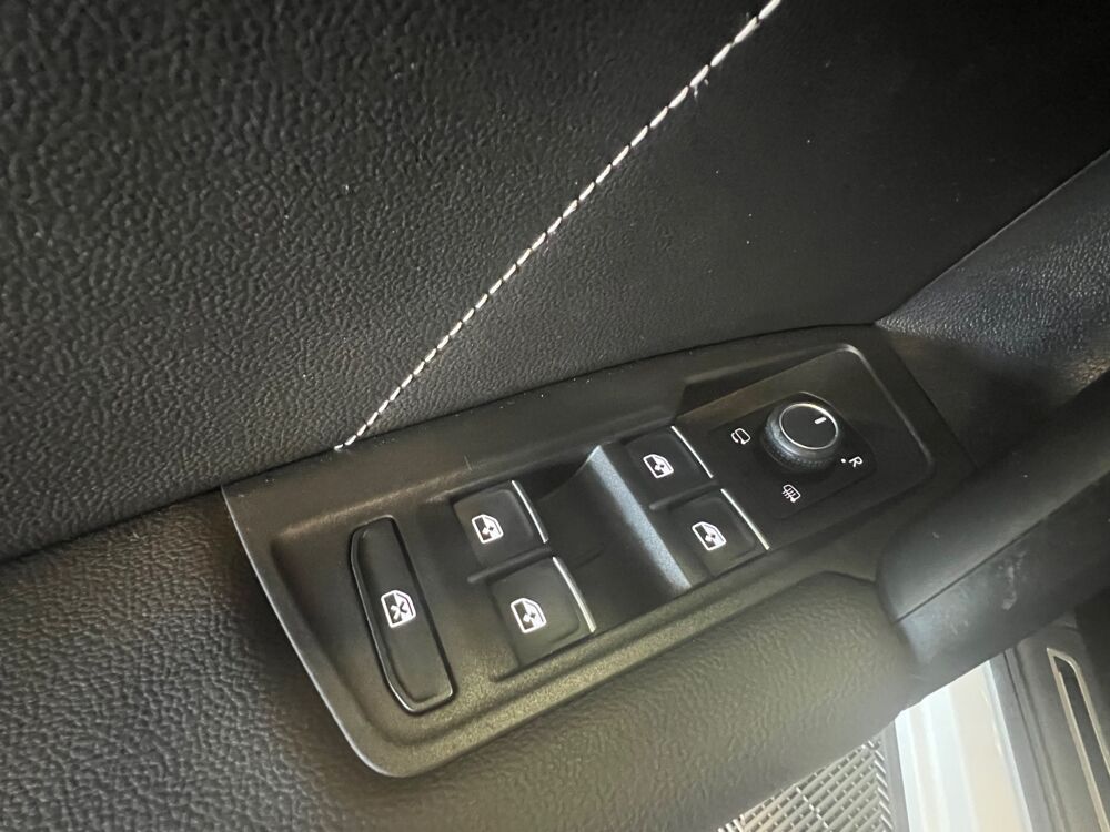 Tiguan 2.0 TDI 150ch DSG7 R-LINE EXCLUSIVE TOIT PANORAMIQUE CAMERA 2023 occasion 26100 Romans-sur-Is&egrave;re