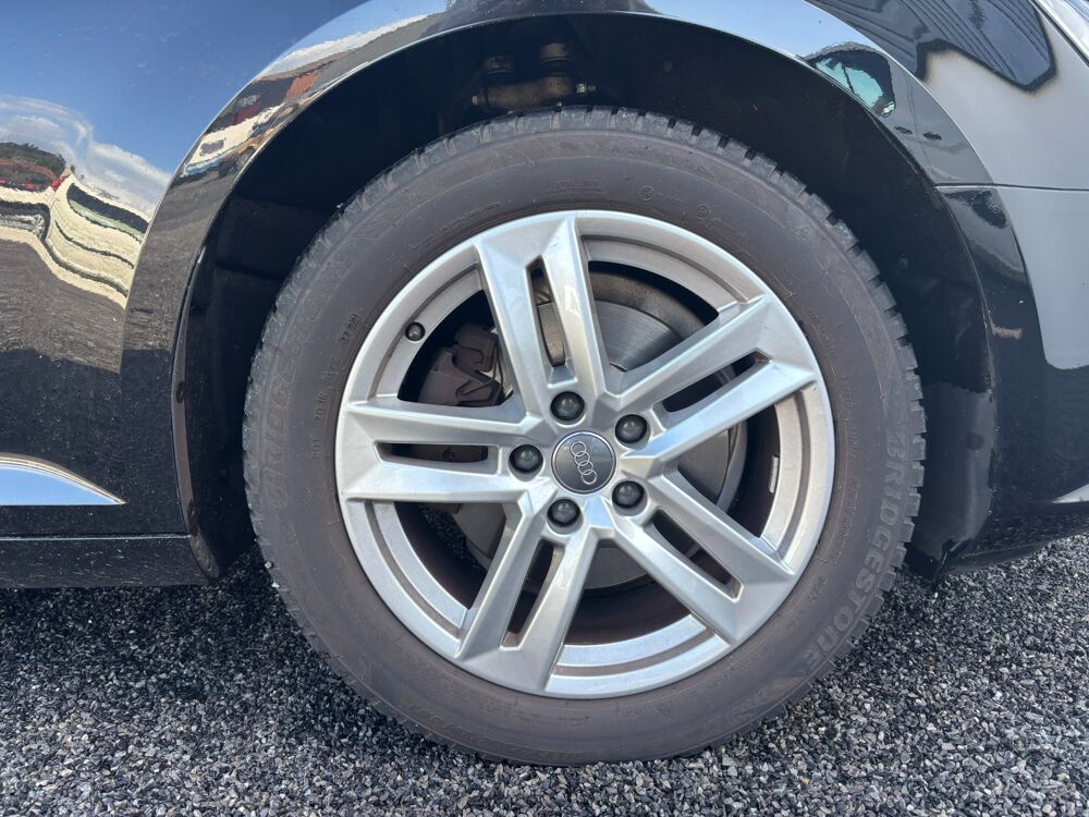 A4 AVANT 2.0 TDI 150ch BUSINESS LINE STRONIC BVA / ENTRETIEN AU 2017 occasion 64122 Urrugne