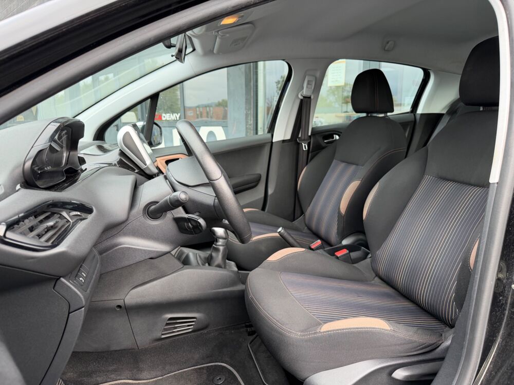 208 80 Ch - URBAN SOUL - CARPLAY - COURROIE DE DISTRUBTION OK - 2013 occasion 26000 Valence