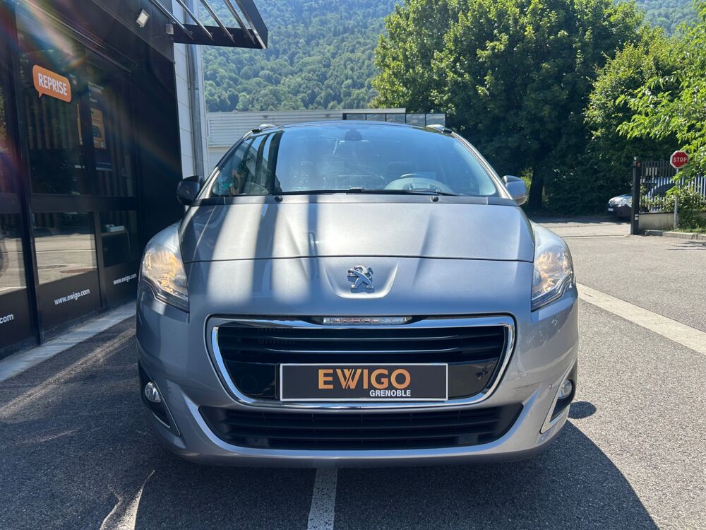 5008 1.2L 130ch ALLURE / COURROIE NEUVE / TOIT PANORAMIQUE / 1ERE 2016 occasion 38420 Le Versoud