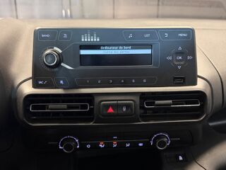 Combo VP COMBI 1.5 D 100 Ch L1H1 ENJOY ATTELAGE/ ENTRETIEN CONSTRUCTE 2018 occasion 24750 Tr&eacute;lissac