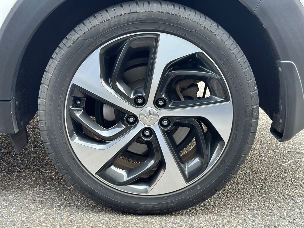 Tucson 1.7 CRDI 140 CH CREATIVE DCT / TOIT OUVRANT / CAMERA / RADAR 2017 occasion 47000 Agen