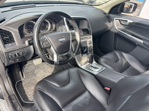 XC60 2.4 D5 215ch AWD XENIUM GEARTRONIC BVA / TOIT OUVRANT / DIST 2012 occasion 64122 Urrugne