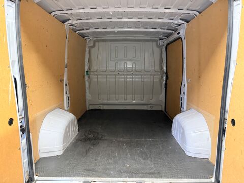 Ducato FOURGON 2.3 MJT 120 30 CH1 NAV PACK PROFESSIONAL - DISTRIBUT 2021 occasion 79000 Niort