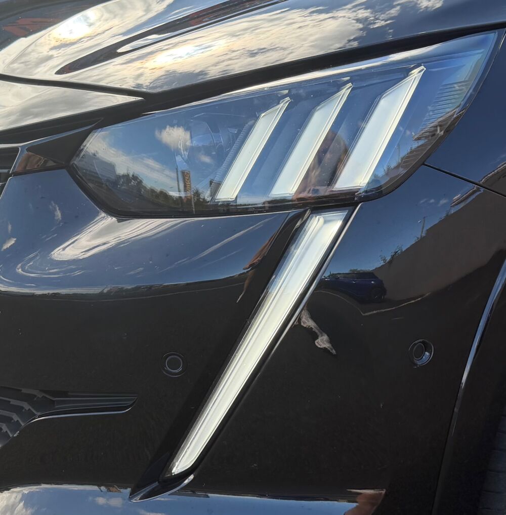 208 II 136 GT PACK 50 KWH + CAMERA 360&deg; + CARPLAY + ACCES MAINS 2022 occasion 97410 Saint-Pierre
