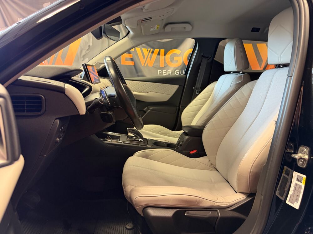 DS3 1.2 130 Ch GRAND CHIC BVA COURROIE DE DISTRIBUTION FAITE/ CA 2020 occasion 24750 Tr&eacute;lissac