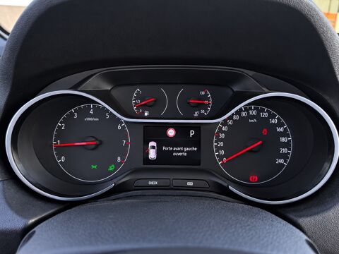 Grandland x 1.2 130Ch - ULTIMATE BVA8 - CARPLAY - SI&Egrave;GES CHAUFFANTS - EN 2019 occasion 26000 Valence