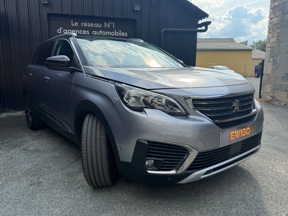 5008 GENERATION-II 1.2 130 CH ALLURE 7P / CARPLAY - CAM DE RECUL 2019 occasion 24750 Tr&eacute;lissac