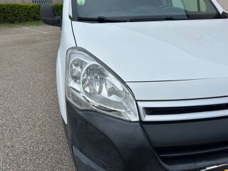 Berlingo GENERATION-II FOURGON 1.6 BLUEHDI 100ch L1 M CLUB 2018 occasion 69420 Ampuis