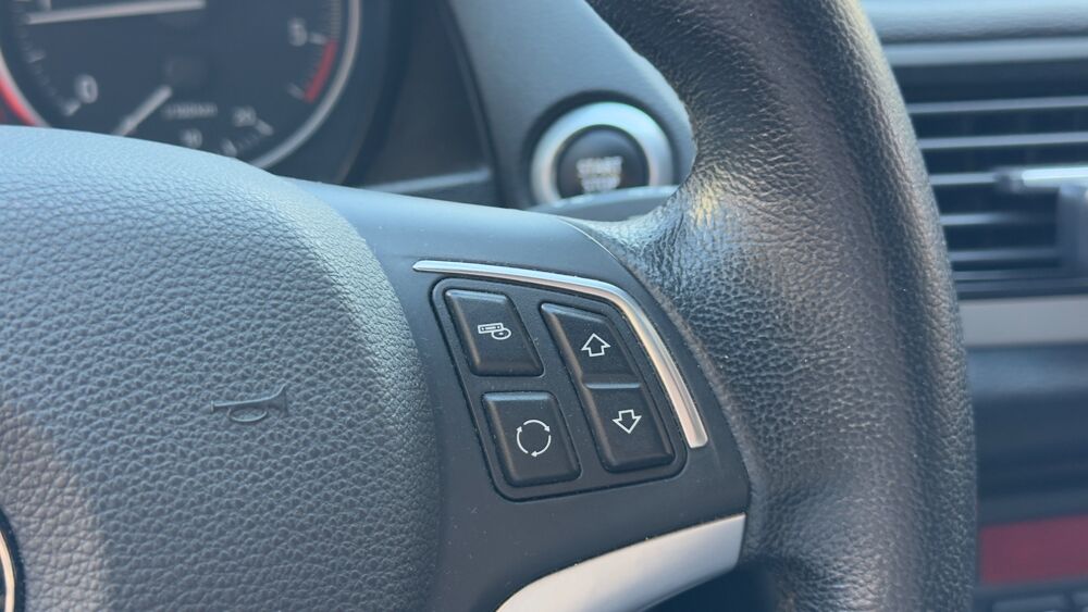 X1 1.6 D 116cv BUSINESS SDRIVE - RADAR DE RECUL / REGULATEUR DE 2013 occasion 69150 D&eacute;cines-Charpieu