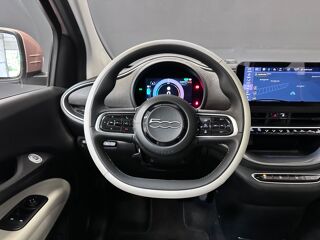 500 E 118ch 42KWH LA-PRIMA BVA 2022 occasion 37100 Tours