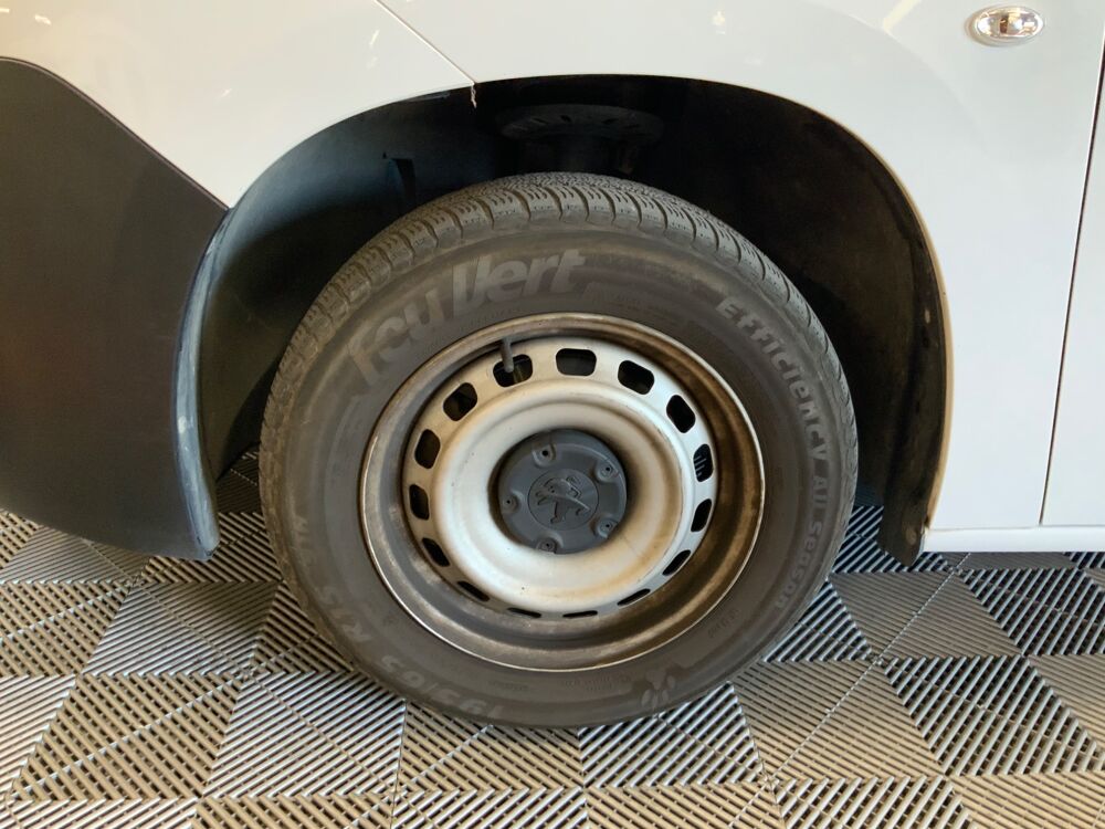 Partner FOURGON 1.5 BLUEHDI 100 1000KG L1 M GRIP START-STOP 2023 occasion 26100 Romans-sur-Is&egrave;re