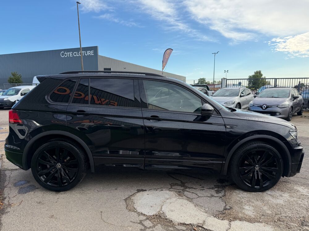 Tiguan BLACK R-LINE 150Ch DSG ORIGINE FR - SUIVI VOLKSWAGEN -TOIT O 2019 occasion 27000 &Eacute;vreux