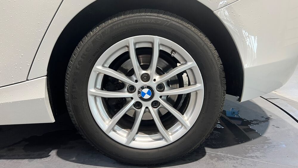 S&eacute;rie 1 1.5 118 I 135ch LOUNGE - REGULATEUR DE VITESSE - AIDE AU PAR 2018 occasion 33610 Cestas