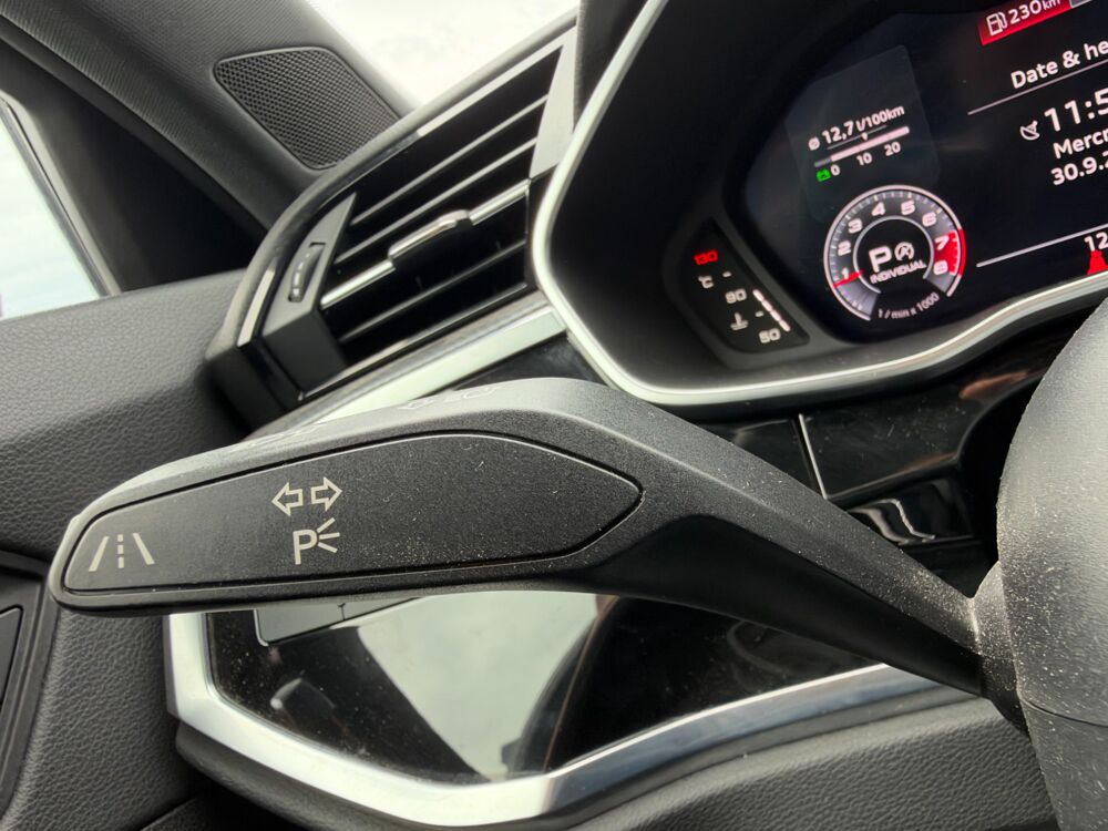 Q3 SPORTBACK 2.0 45 TFSI 230 S-LINE QUATTRO S-TRONIC BVA 2019 occasion 26000 Valence