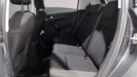 208 PHASE I 1.2 110CV ALLURE / DISTRIBUTION OK / CLIMATISATION A 2017 occasion 17430 Tonnay-Charente