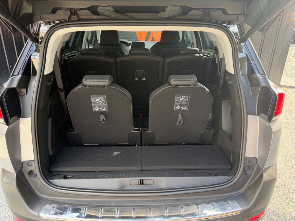 5008 GENERATION-II 1.2 130 CH ALLURE 7P / CARPLAY - CAM DE RECUL 2019 occasion 24750 Tr&eacute;lissac