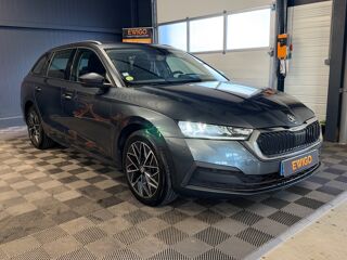 Octavia COMBI 2.0 TDI 150 BUSINESS 4X2 DSG BVA - ENTRETIENS CONSTRUC 2021 occasion 79000 Niort