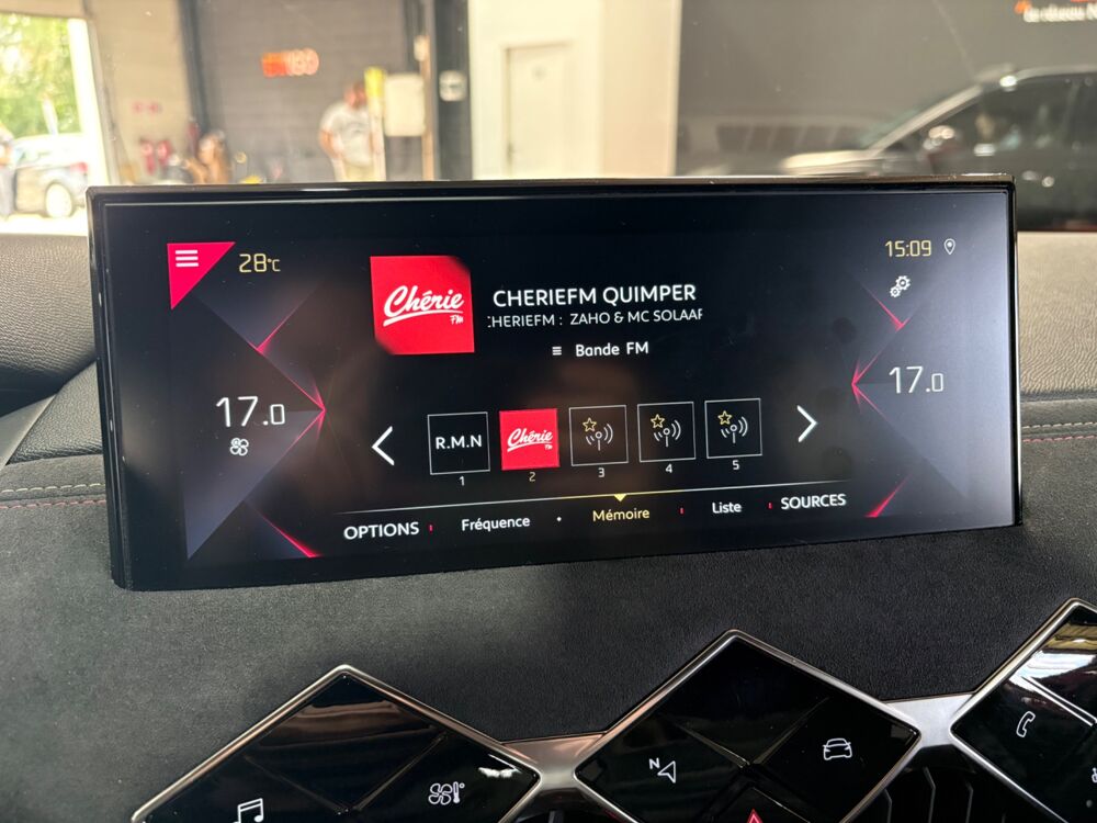 DS3 CROSSBACK 1.5 130 CH PERFORMANCE LINE EAT8 / RADARS AV & AR 2022 occasion 29000 Quimper